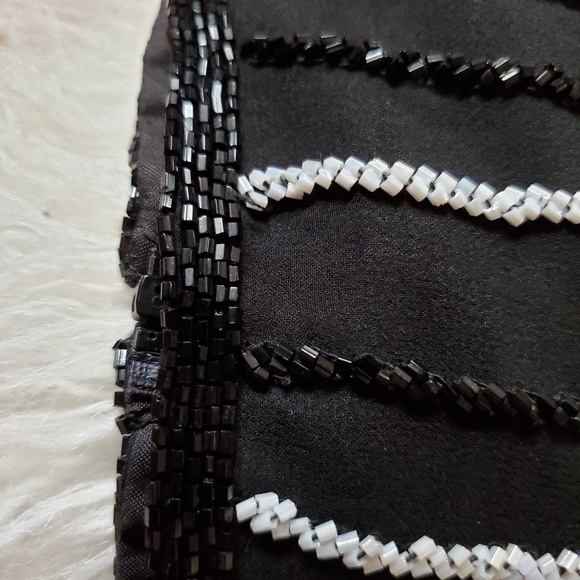 Cache 100% silk. Polyester lining. - Picture 4 of 7